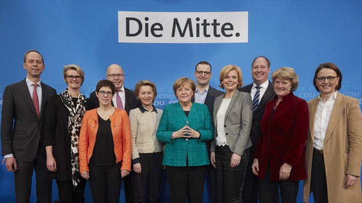 Angela Merkel und die CDU Kabinettsmitglieder