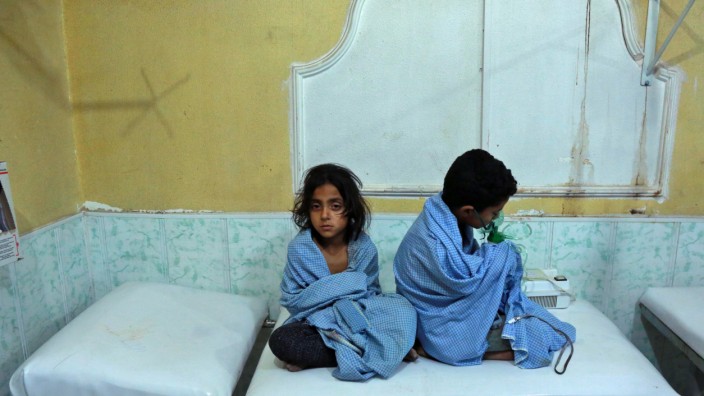 Syrien: Kinder in einer provisorischen Klinik in Ost-Ghouta. Die Feuerpause war unter anderem dazu gedacht, Zivilisten medizinisch zu versorgen.