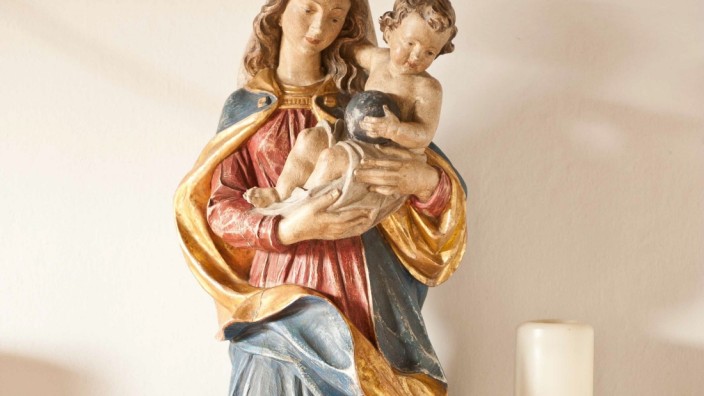 Oberbayern: Ein italienischer Seher behauptet, Maria liebe Bayern und Österreich besonders. Im Bild: Eine Marienstatue in einer Kapelle in Ebersberg.