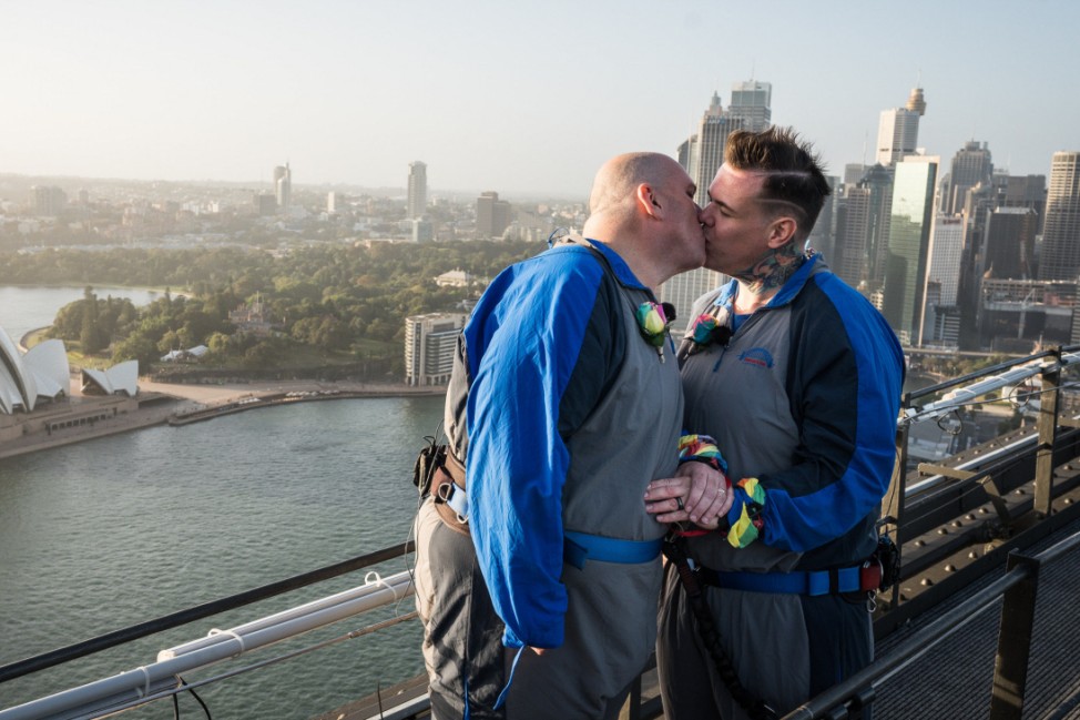 Erste gleichgeschlechtliche Heirat auf der Harbour Bridge