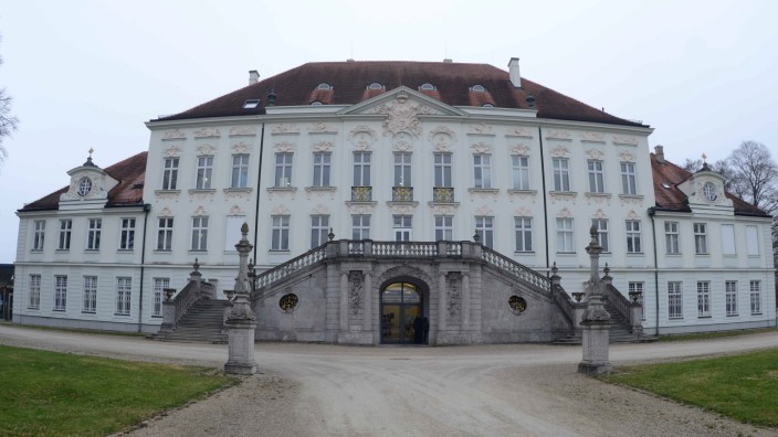 1250 Jahre Haimhausen: Das Schloss Haimhausen hat in der Geschichte Haimhausens eine wichtige Rolle gespielt. Heute residiert hier eine Privatschule.