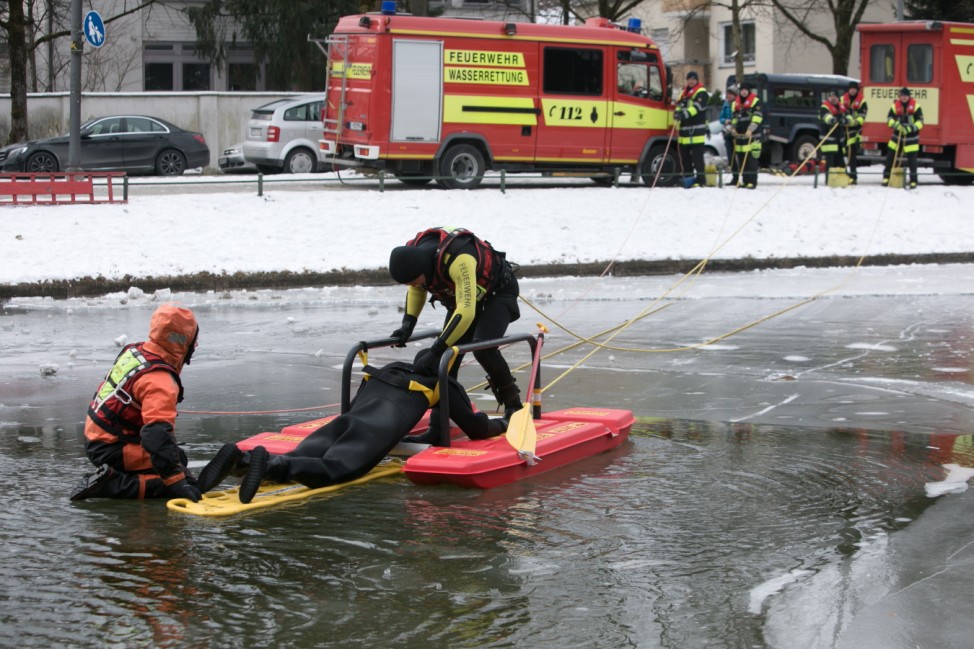 Eisrettungsübung der Feuerwehr in München, 2018