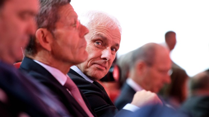 Autosalon in Genf: VW-Chef Müller möchte in Genf für Optimismus sorgen.