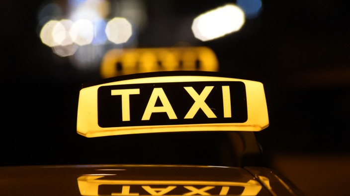 Taxi für Frauen: Bisher gibt es die Gutscheine auf Papier. Im Jahr 2024 soll eine digitale Version entwickelt werden.