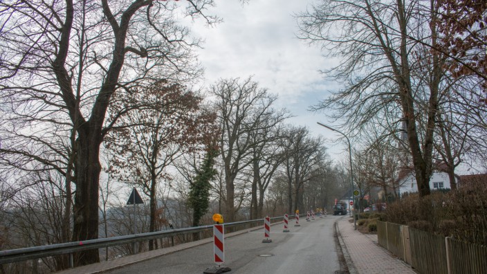 Staatsstraße 2045 in Volkmannsdorf, Gemeinde Wang