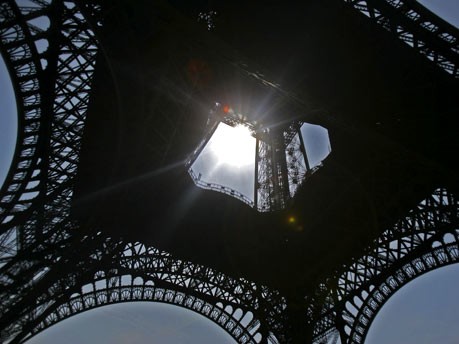 Eiffelturm Paris Frankreich 120 Jahre Jubiläum, AFP