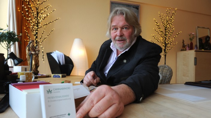 Medizin: "Ich möchte nicht von Kiffern benutzt werden, um illegal an ein Rezept heranzukommen", sagt Rolf Müller.