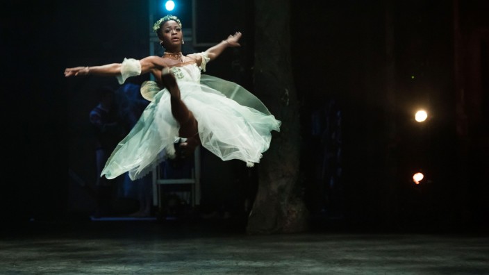 English National Ballet perform Giselle At The Coliseum