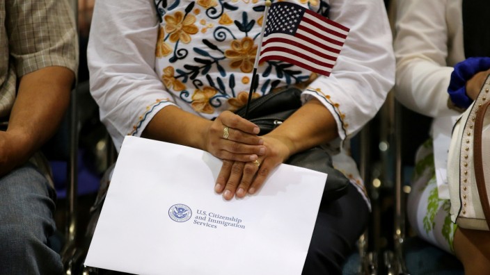 FILE PHOTO: Immigration ceremony in Los Angeles for new United States citizens