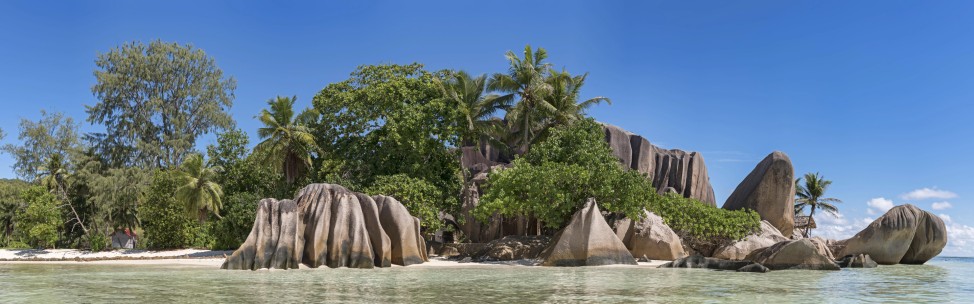 Strand Anse Source d Argent mit Granitfelsen Panorama La Digue Seychellen Indischer Ozean Afrik; Strand Strände Beach beaches Sea Meer