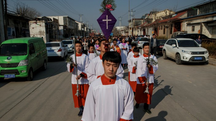 The Wider Image: Vatican deal a new trial for a Catholic village in China