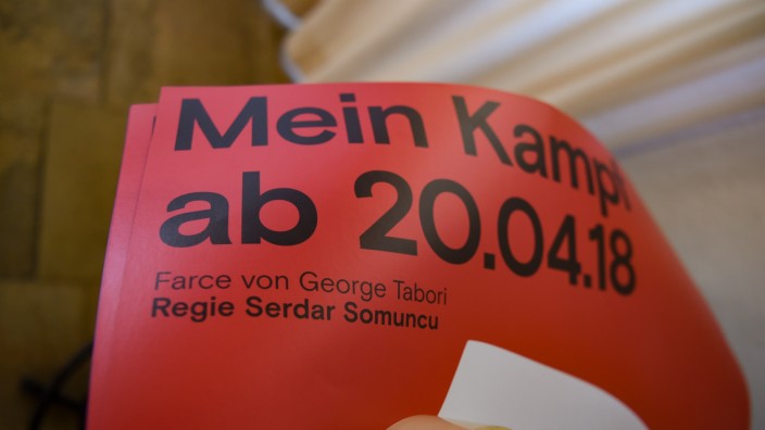 Theaterinszenierung in Konstanz: Als plumpen PR-Streich will Serdar Somuncu seine provokante Idee nicht verstanden wissen.