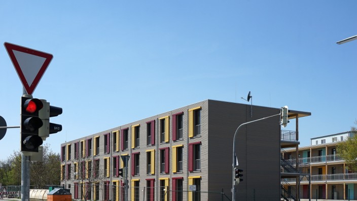 Daglfing: Die Holzhäuser an der Kurparkstraße, Ecke Stiftsbogen in Hadern gehören ebenfalls zum Sofortprogramm.