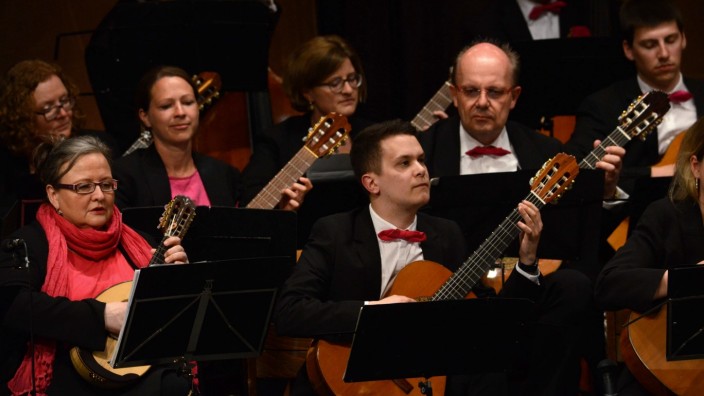 Bürgerhaus: Nicht nur bei den Nachwuchsgruppen, auch im großen Vivaldi-Orchester sieht man einige junge Gesichter.