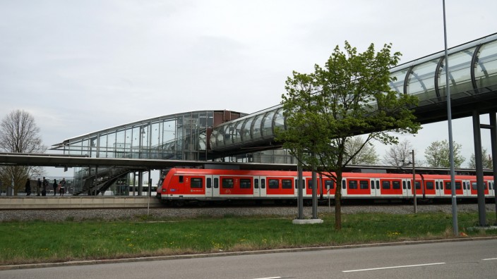 Verkehr in München: Die S-Bahnlinien S1 und S8 fahren zum Münchner Flughafen. Sie sollen künftig pünktlicher kommen.