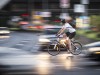 Ein Radfahrer faehrt ueber eine Kreuzung in Berlin 17 08 2016 Berlin Deutschland PUBLICATIONxINxGE