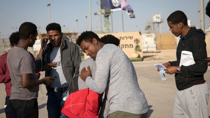 Israel lässt afrikanische Asylsuchende frei