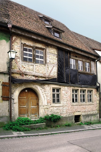 Judengasse 10: Ein Fall für Kulturerbe Bayern: Das 1409 errichtete Gebäude in der Rothenburger Judengasse.