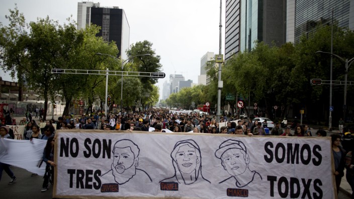 Proteste nach Verbrechen an Studenten in Mexiko