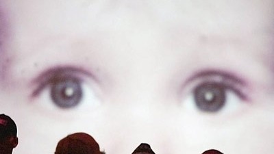 Kindesmissbrauch: Kinderpornos im Netz: Fahnder in München durchsuchen von morgens bis abends das Internet nach verdächtigen Bildern und Videos.