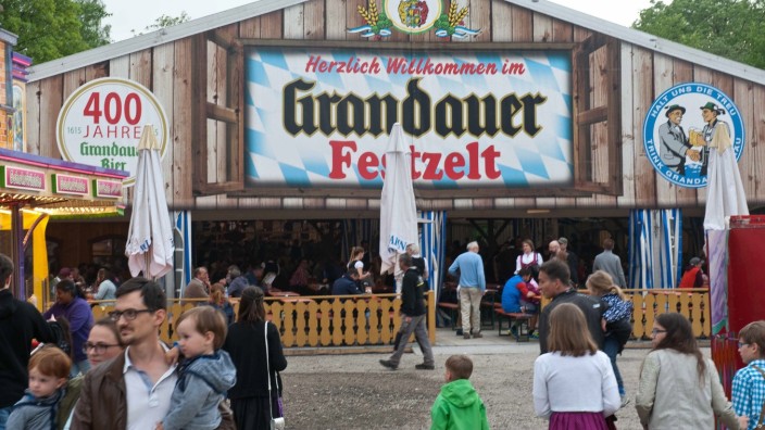 Volksfest in Grafing: Attraktion mit zweifelhaftem Ruf: Das Grafinger Volksfest eröffnet heuer nach zwei Jahren Pause wieder die Saison.