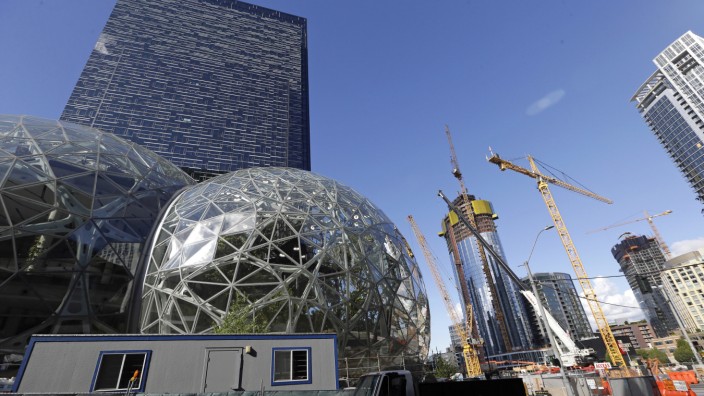 Abgabe für Obdachlose: Amazon bringt Seattle viele Arbeitsplätze, und nutzt dies als Druckmittel. Weil dem Konzern eine Entscheidung der Stadt nicht passt, stoppt er die Baupläne für einen neuen Büroturm.