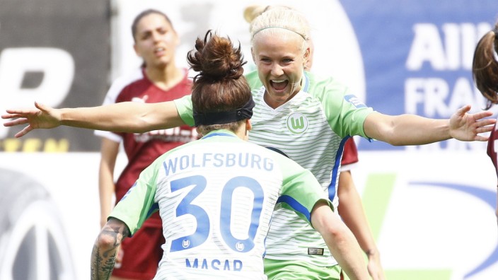 VfL Wolfsburg v SGS Essen - Allianz Frauen Bundesliga