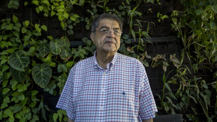 Sergio Ramírez über Nicaragua: Sergio Ramírez kämpfte in den Siebzigerjahren mit Daniel Ortega erfolgreich gegen Diktator Anastasio Somoza. Heute gehört der Autor zu den schärfsten, profiliertesten Kritikern des nicaraguanischen Präsidenten Ortega.