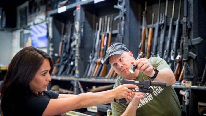 Zweiter Zusatzartikel der US-Verfassung: Das Geschäft: Shooters Grill. Der Ort: Rifle, Colorado.
