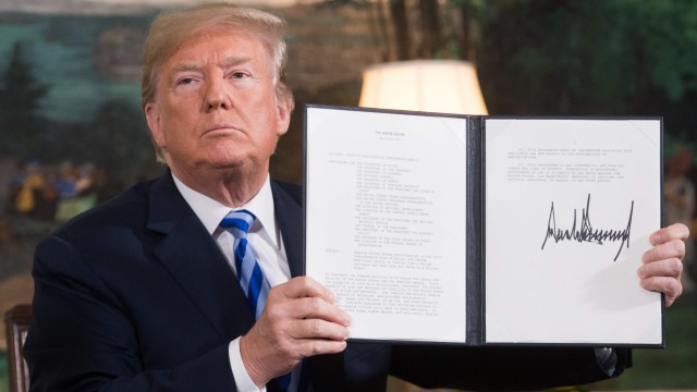 Donald Trump announces his decision on US sanctions relief that underpins the nuclear deal with Iran