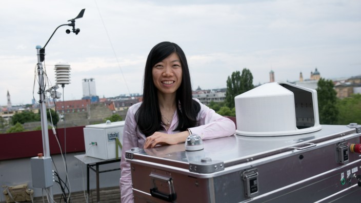 Jia Chen, Professorin für Umweltsensorik. Sie untersucht mit Sensoren den Ausstoß von Treibhausgasen in München. TU, Theresienstr. 90