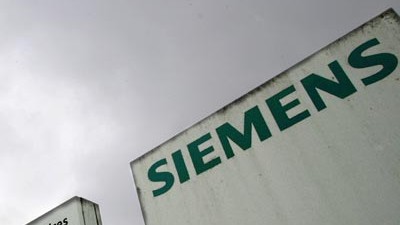 Jahrelange Krise befürchtet: Siemens-Gebäude in München: Die Flaute in der größten Sparte "Industrie" hat sich zugespitzt.