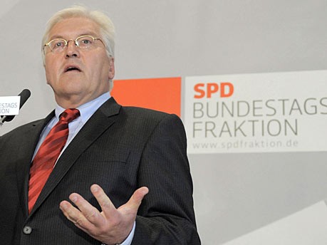 Frank-Walter Steinmeier Vorsitzender SPD-Fraktion Bundestag Kanzlerkandidat ddp