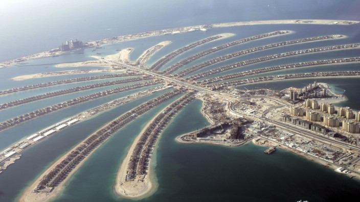Steuerflucht: Viele Spuren der Ermittler führen nach Dubai und auf die künstlich angelegten Inseln "Palm Jumeirah".