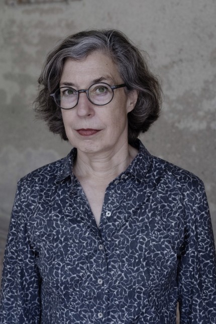 Literatur: Susanne Röckel, 1953 geboren, lebt als Schriftstellerin und Übersetzerin in München. 1999 erhielt sie den Tukan-Preis, 2017 ein Arbeitsstipendium der Stadt München.