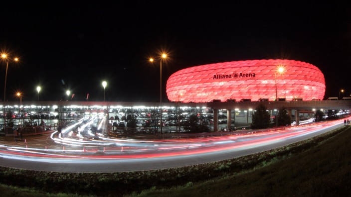 Parkhaus bei der  Allianz-Arena in München, 2012