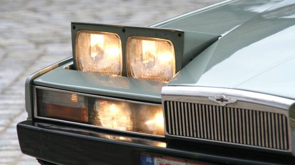 Auto-Klassiker (14): Aston Martin Lagonda: Sein Anblick ließ staunen: Aston Martin Lagonda