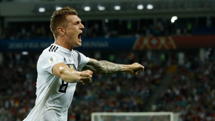 Deutschland bei der Fußball-WM: Toni Kroos trifft, schießt und jubelt.