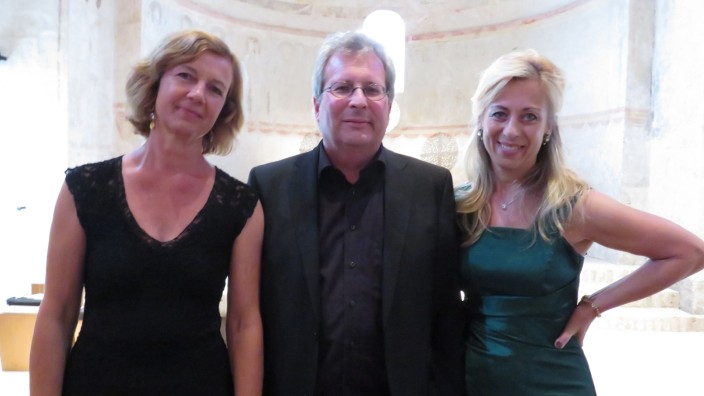 Flötistin Annette Hartig, Organist Matthias Gerstner und Altistin Rita Kapfhammer (von links)