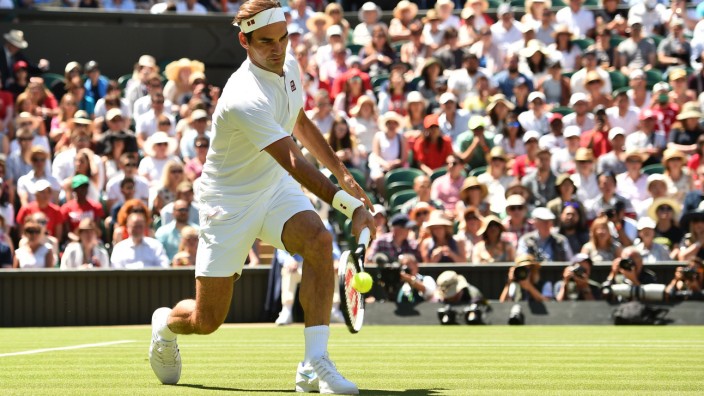 Roger Federer: Ein Ästhet und Künstler auf seinem Lieblingsbelag: Roger Federer in Wimbledon.
