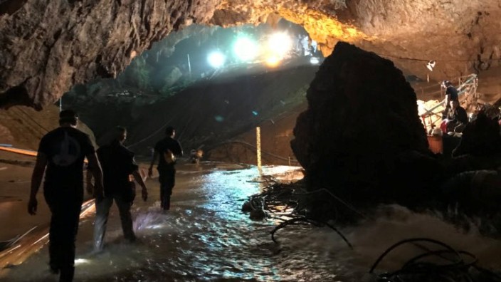 Thailand Höhle Rettung Jugendliche Taucher