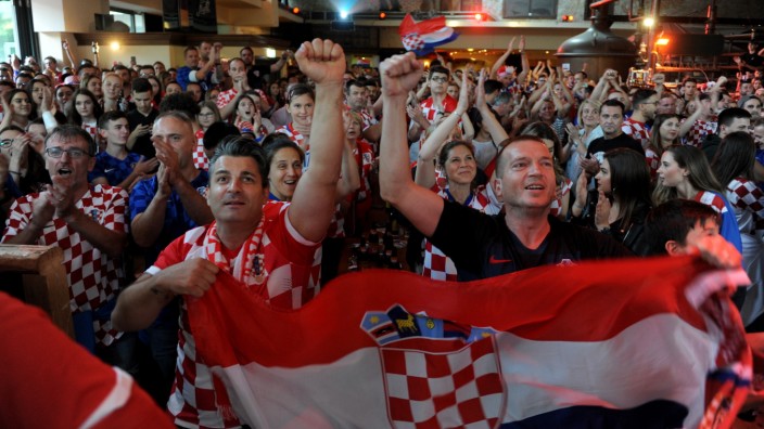 Kroatische Fans beim Public Viewing in München während der Fußball-WM, 2018