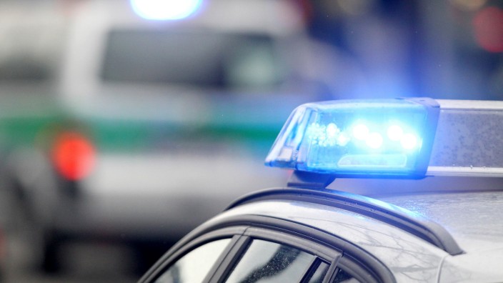 Polizei in München: Die Polizei eilte mit mehr als 20 Streifen zum Tatort in Neuperlach (Symbolfoto).
