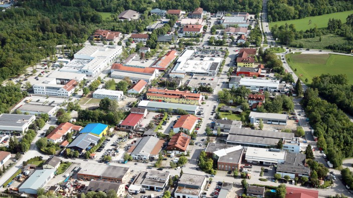Bruck: Luftbilder HOCHWASSER - Gewerbegebiet Hubertusstrasse / Zadarstrasse