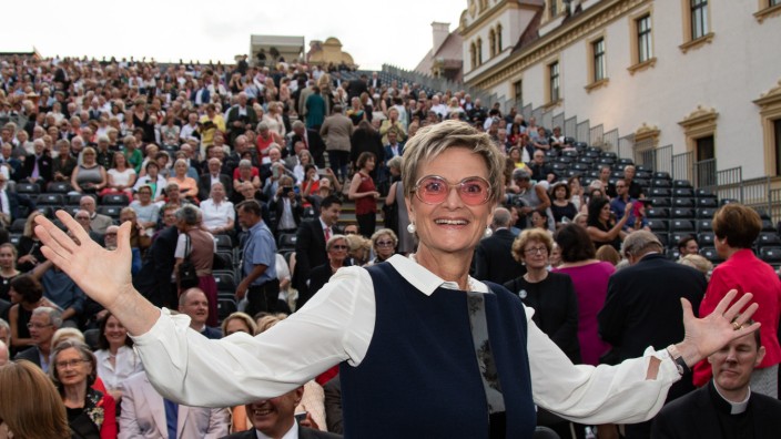 Beginn der Thurn- und Taxis-Schlossfestspiele mit der Oper 'Tosca
