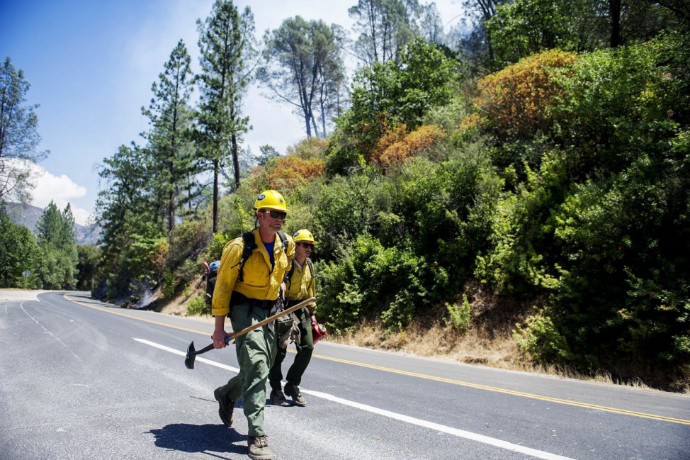 Waldbrand nahe Yosemite Nationalpark in Kalifornien