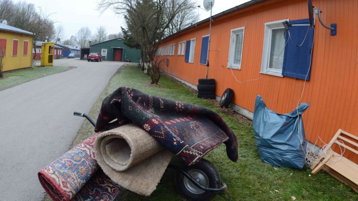 Neue Flüchtlingsunterkunft : So sahen die alten Baracken an der Kufsteiner Straße aus, die inzwischen abgerissen sind. Auf dem Gelände soll eine moderne Unterkunft entstehen.