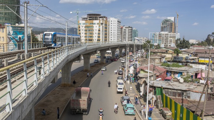 Stadtverkehr in Addis Abeba Aethiopien 12 10 2015 available Addis Abeba Aethiopien PUBLICATI