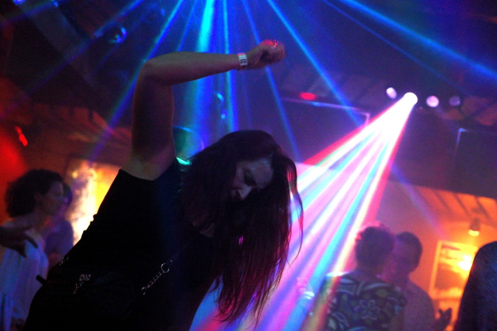 Club Crash in Schwabing: Tanzen, als ob es kein Morgen gäbe.