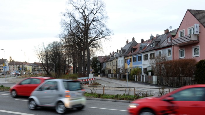 Sendling-Westpark: Leiden unter dem Lärm: Nun fordern die Bürger am Max-Seidl-Weg, dass ihnen die Politiker helfen.